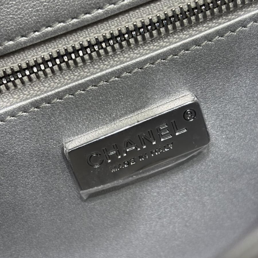 Chanel Classic Sequin size 20cm