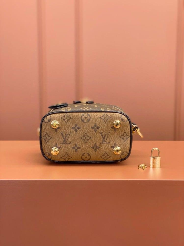 Louis Vuitton vanity pm bag