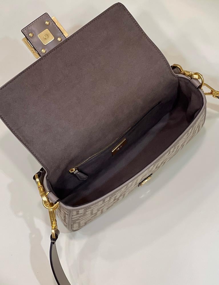 Fendi remaining 27cm
