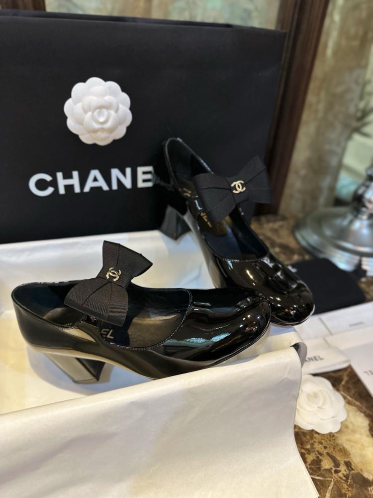 Chanel flat