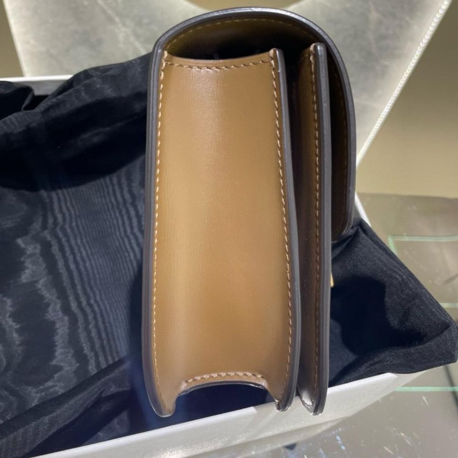 Celine size 18.5cm
