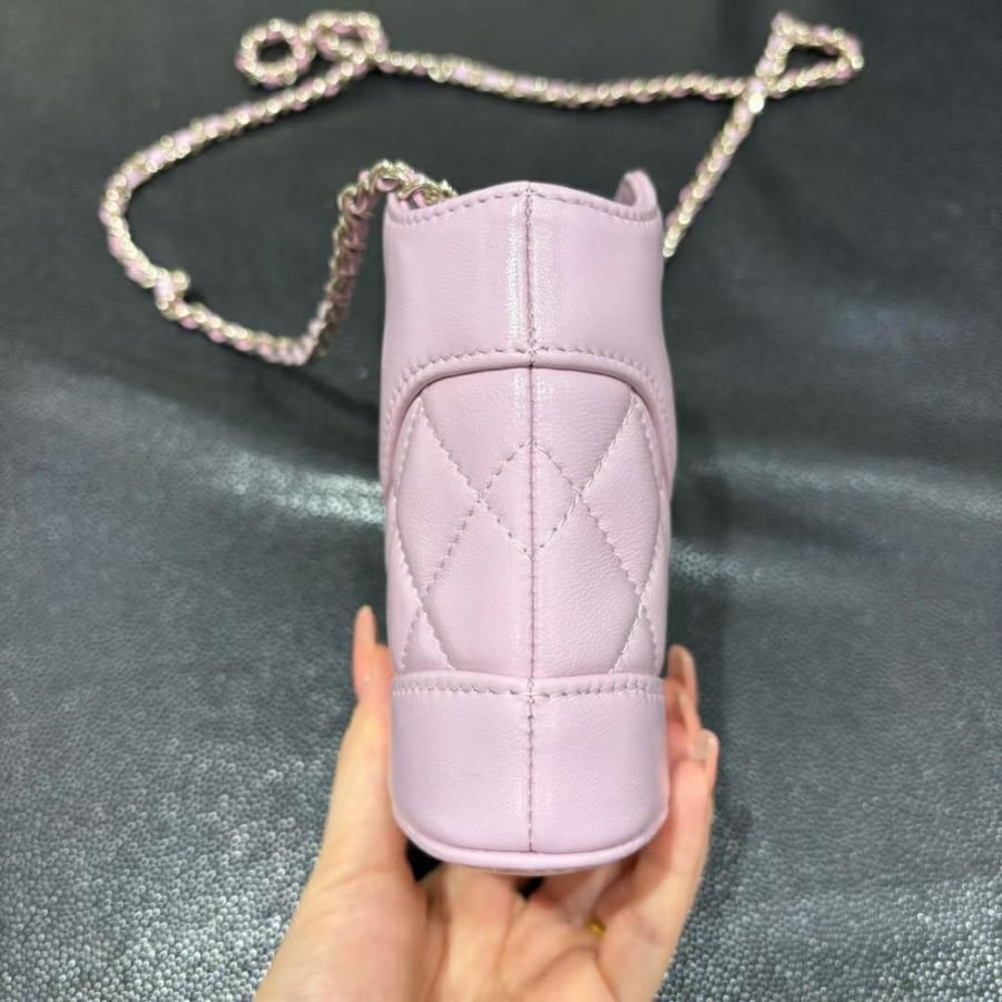 Chanel size 13cm