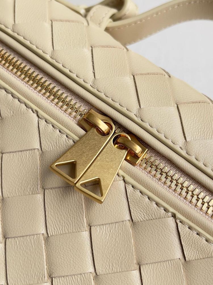 Vanity 23cm Boutique