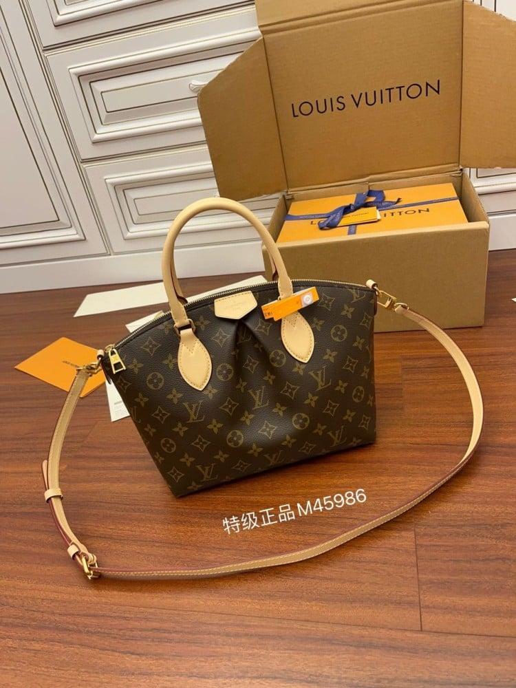 Louis Vuitton BOÉTIE MM 31.5cm