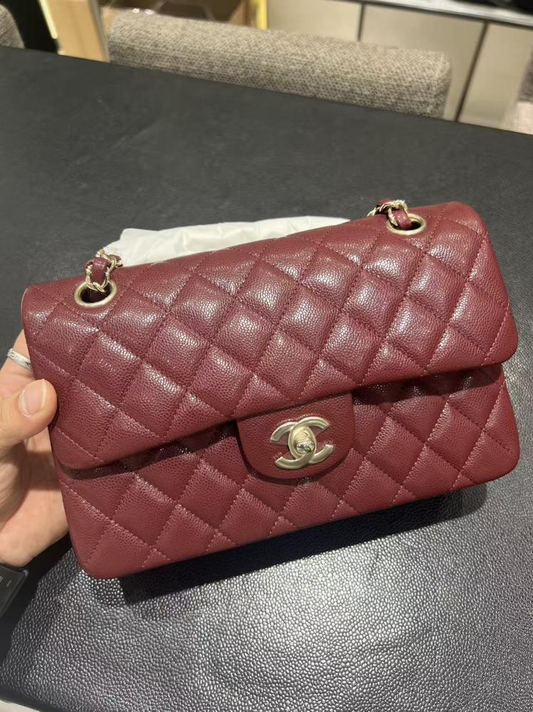 Chanel Classic size 23cm