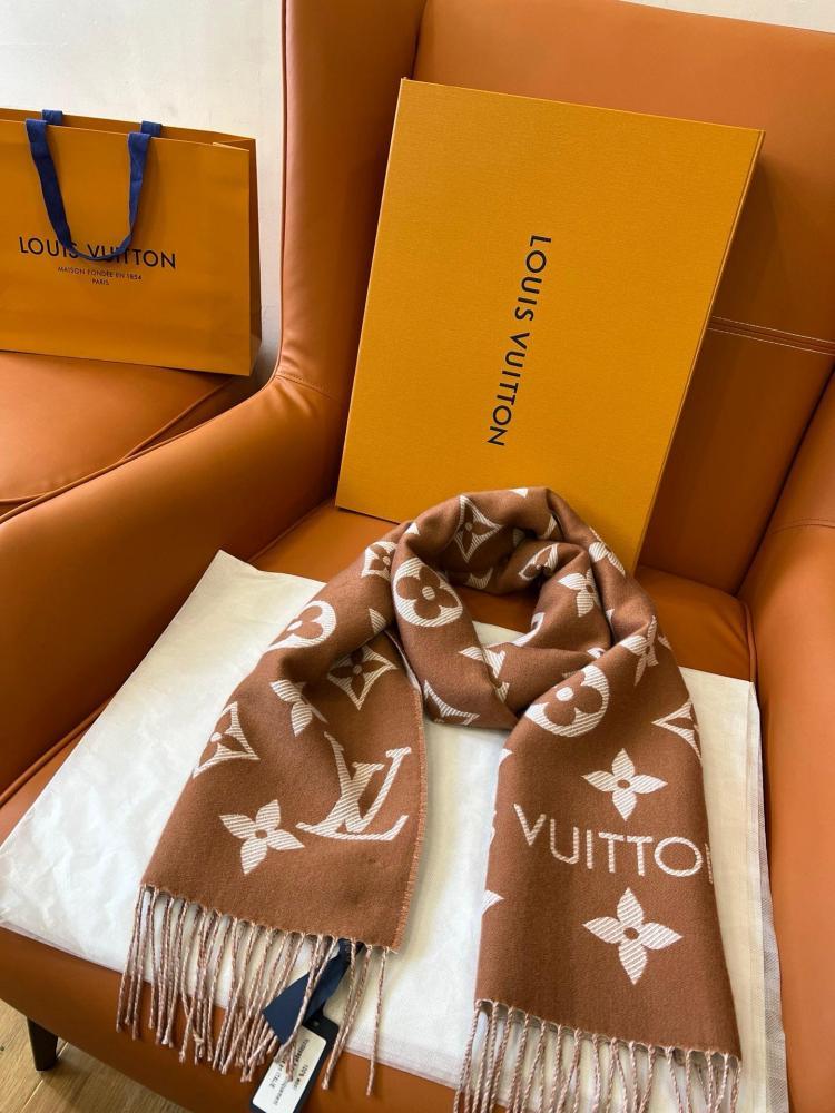 Louis Vuitton scarf 186x40cm