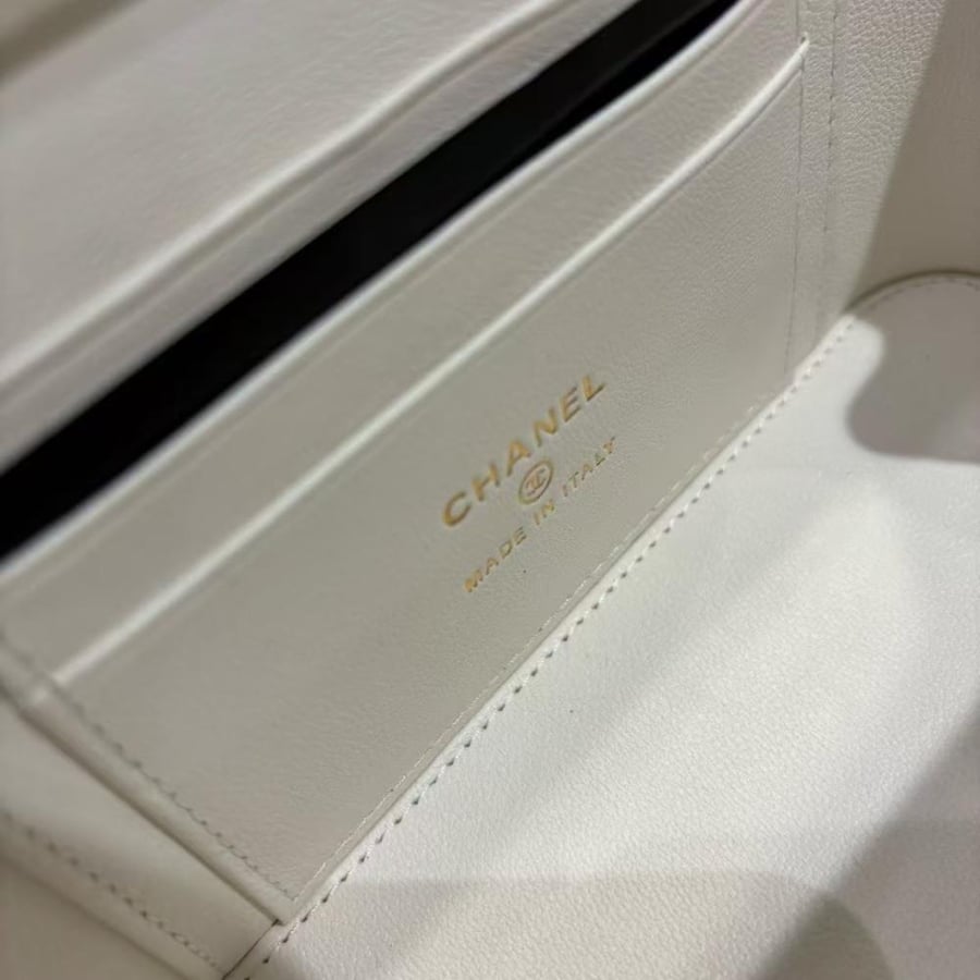 Chanel bag 17cm