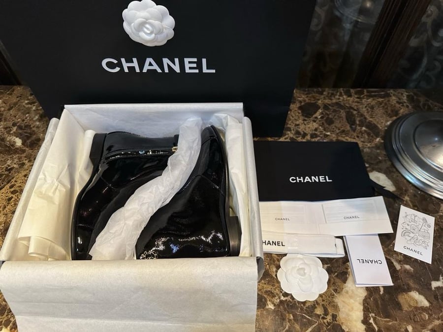 Chanel boot