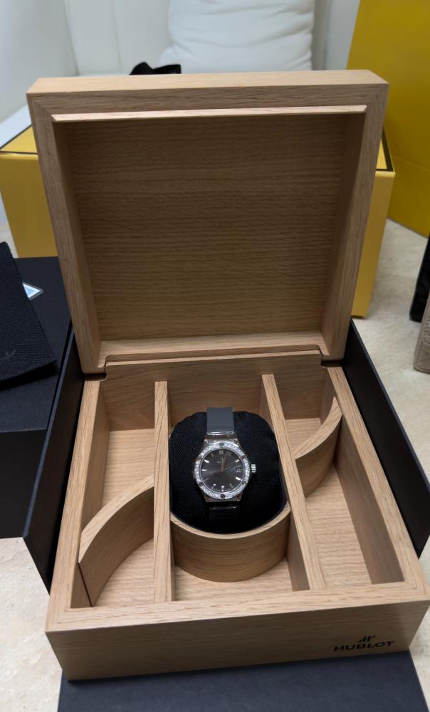 ساعة هوبلت 33mm