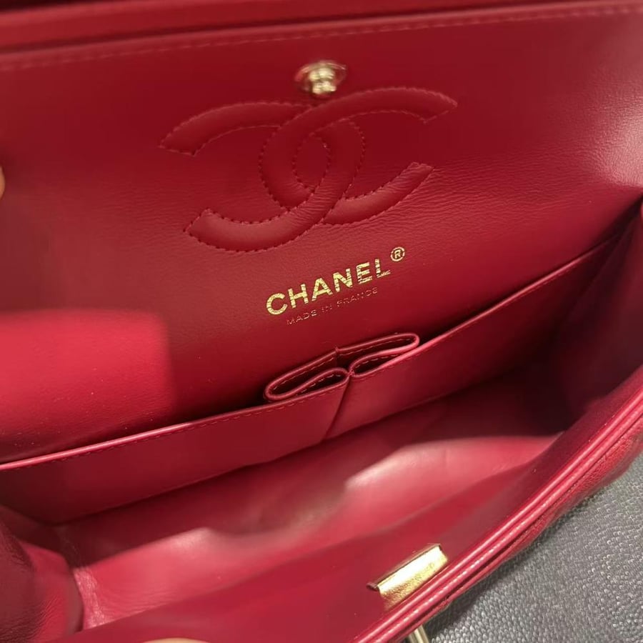 Chanel Classic size 23cm