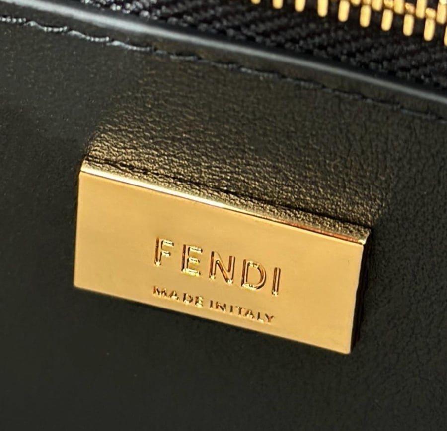 Fendi Peekaboo 23cm