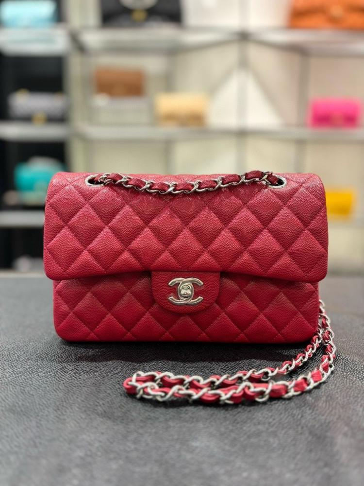 Chanel Classic size 23cm