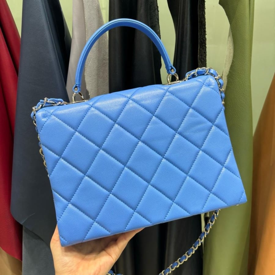 Chanel 21p size 25cm