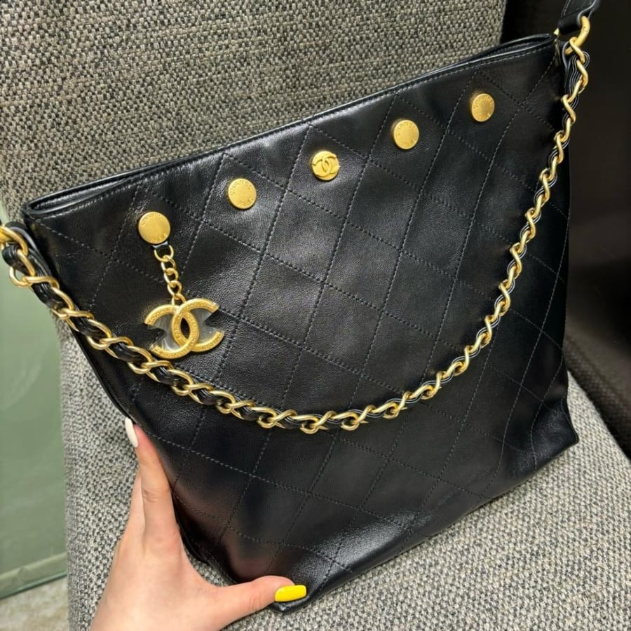 Chanel 28cm size