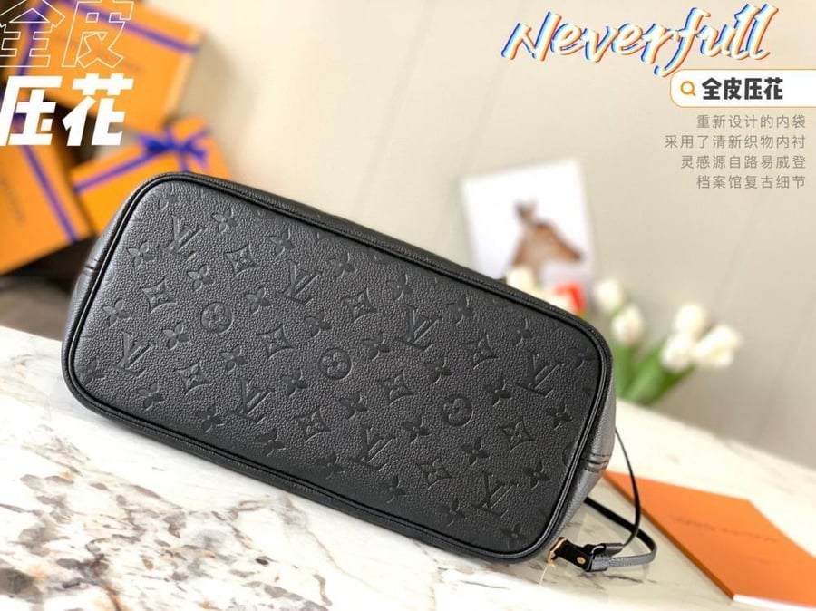 Louis Vuitton Neverfull MM