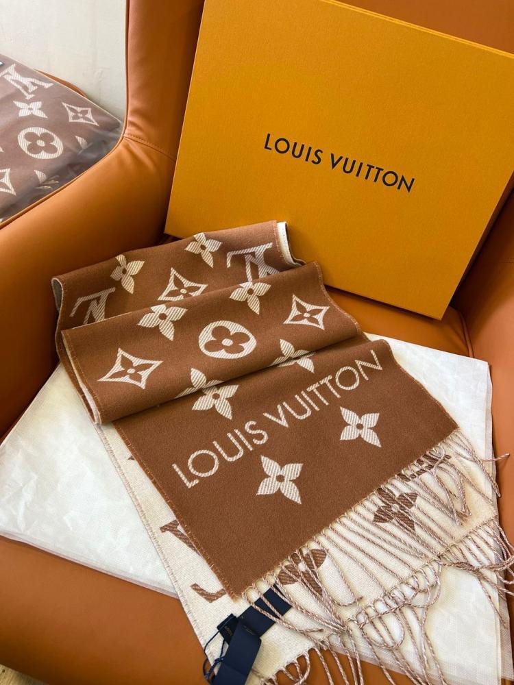 Louis Vuitton scarf 186x40cm