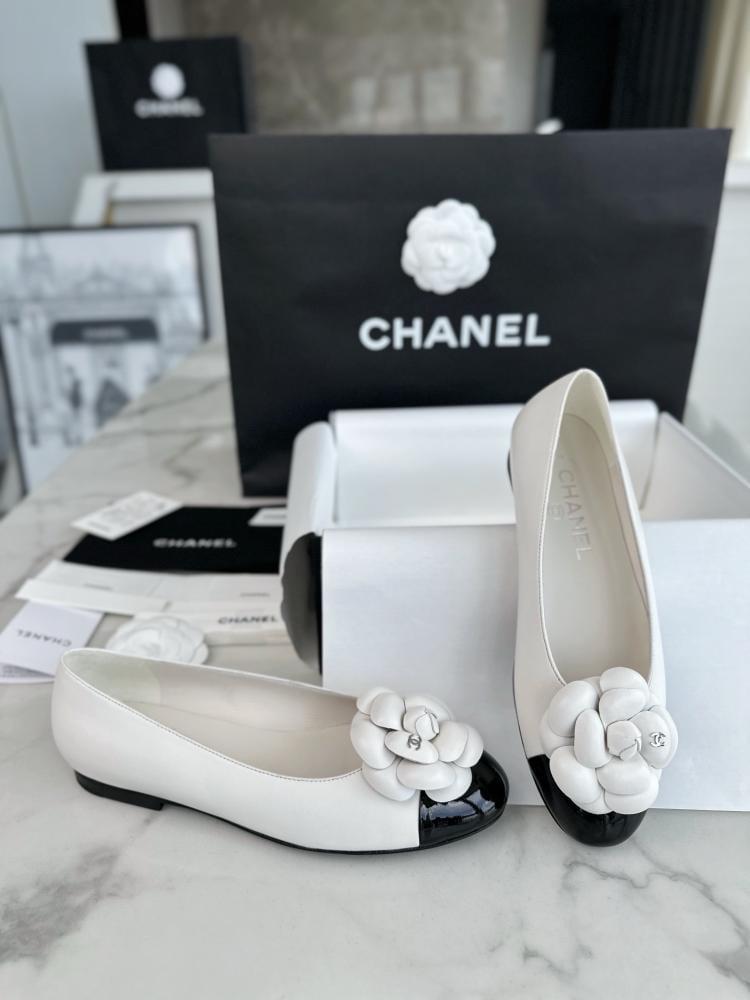 Chanel flat