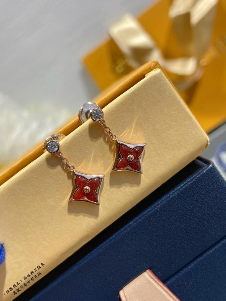 Louis Vuitton ring