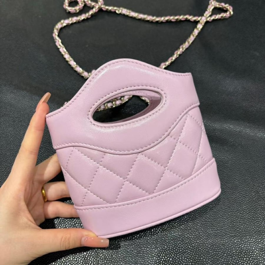 Chanel size 13cm
