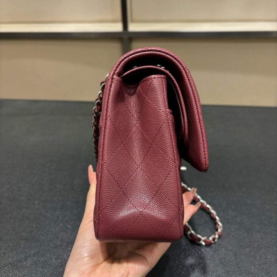 Chanel Classic size 25cm