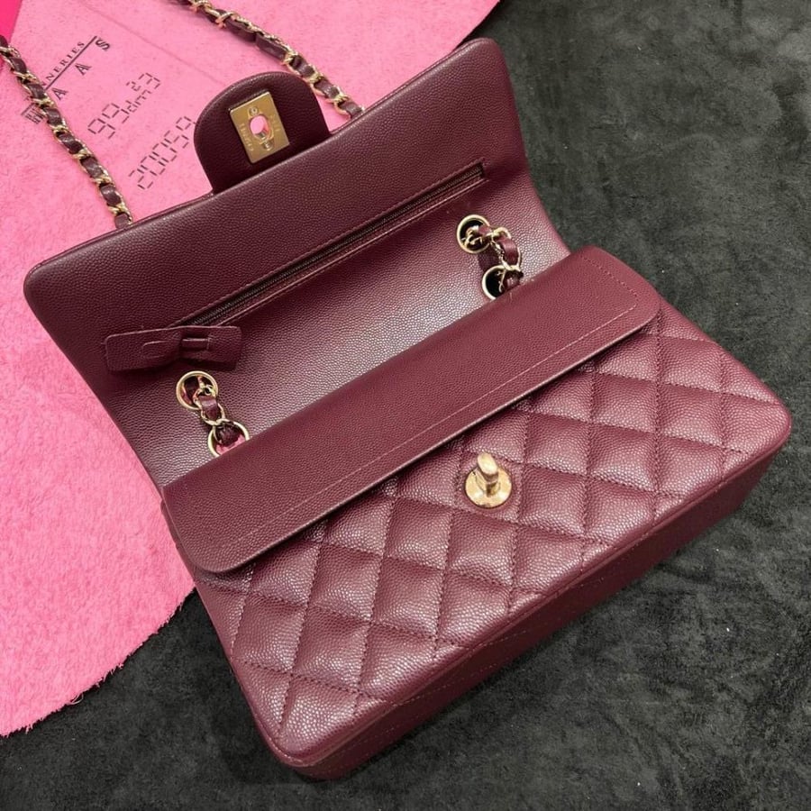 Chanel Classic size 23cm