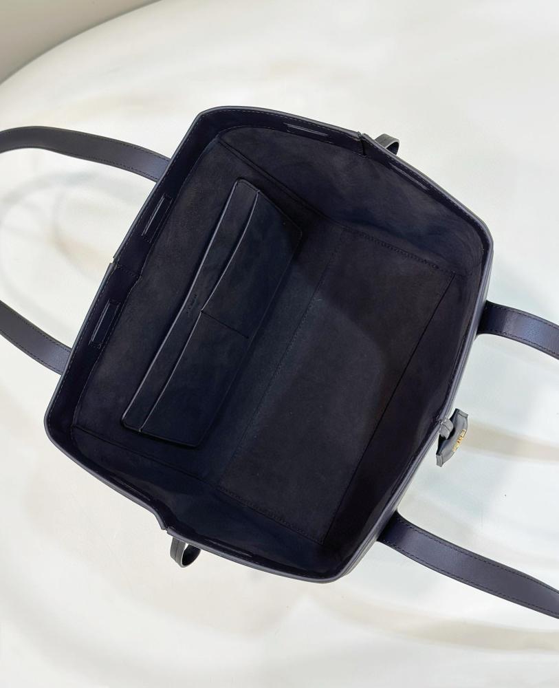 Fendi origami size 27cm