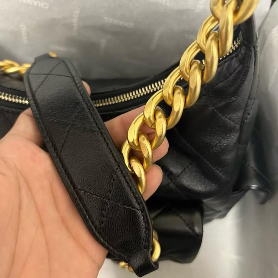 Chanel size 31cm