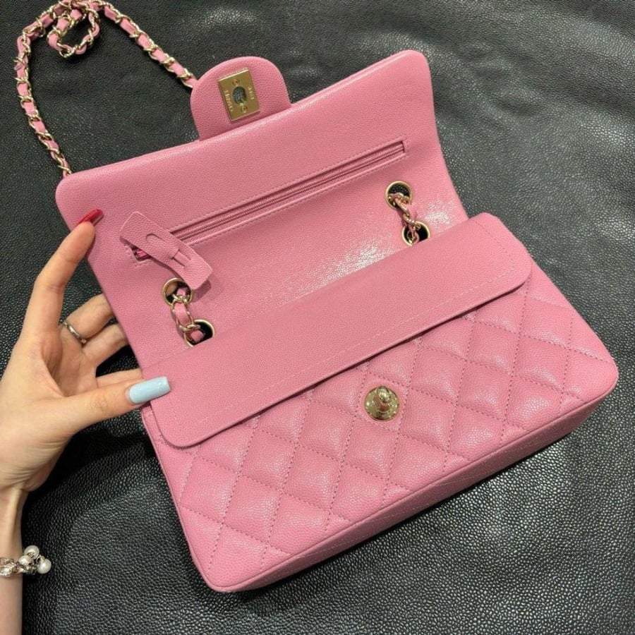 Chanel Classic size 23cm