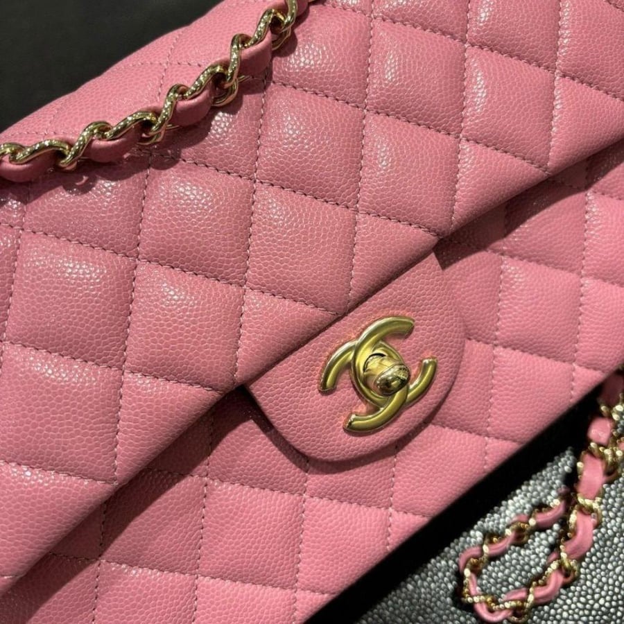 Chanel Classic size 23cm