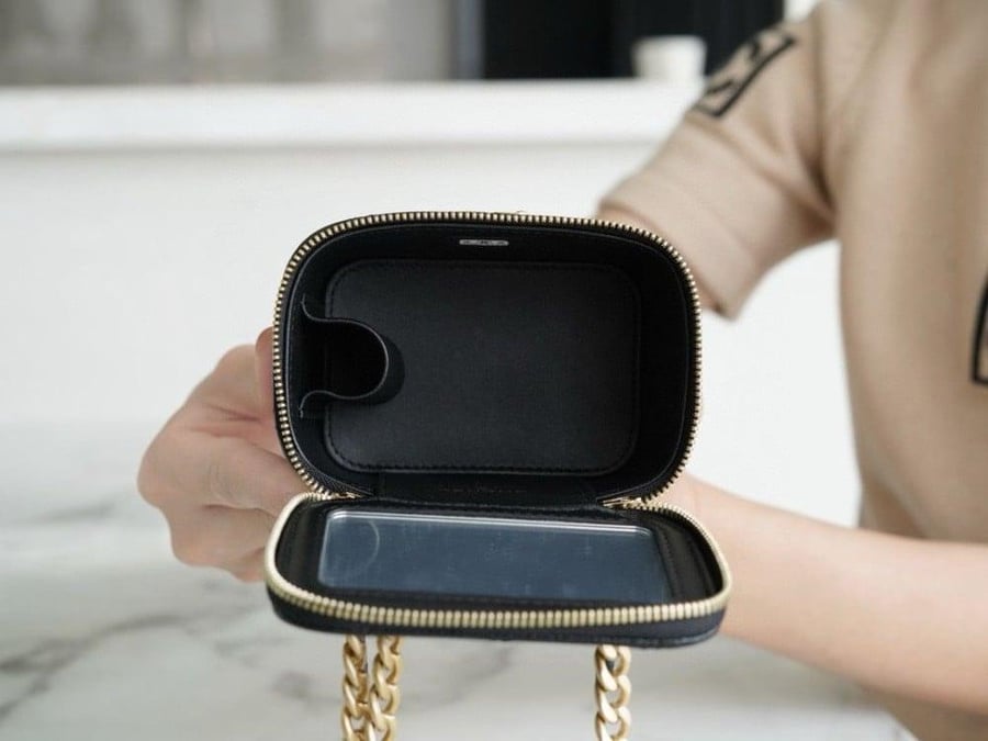 Chanel size 11cm