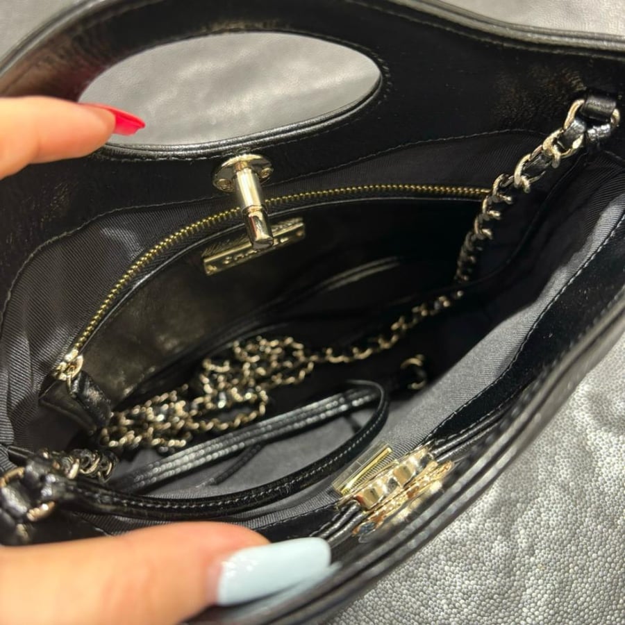 Chanel size 23cm
