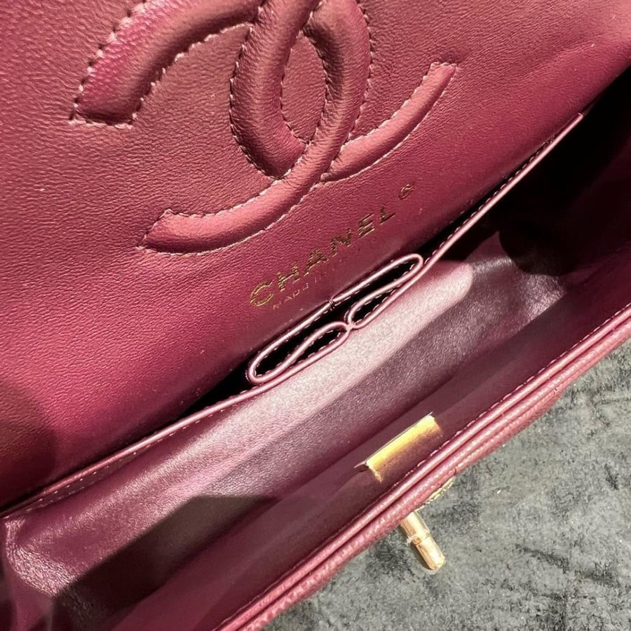 Chanel Classic size 23cm
