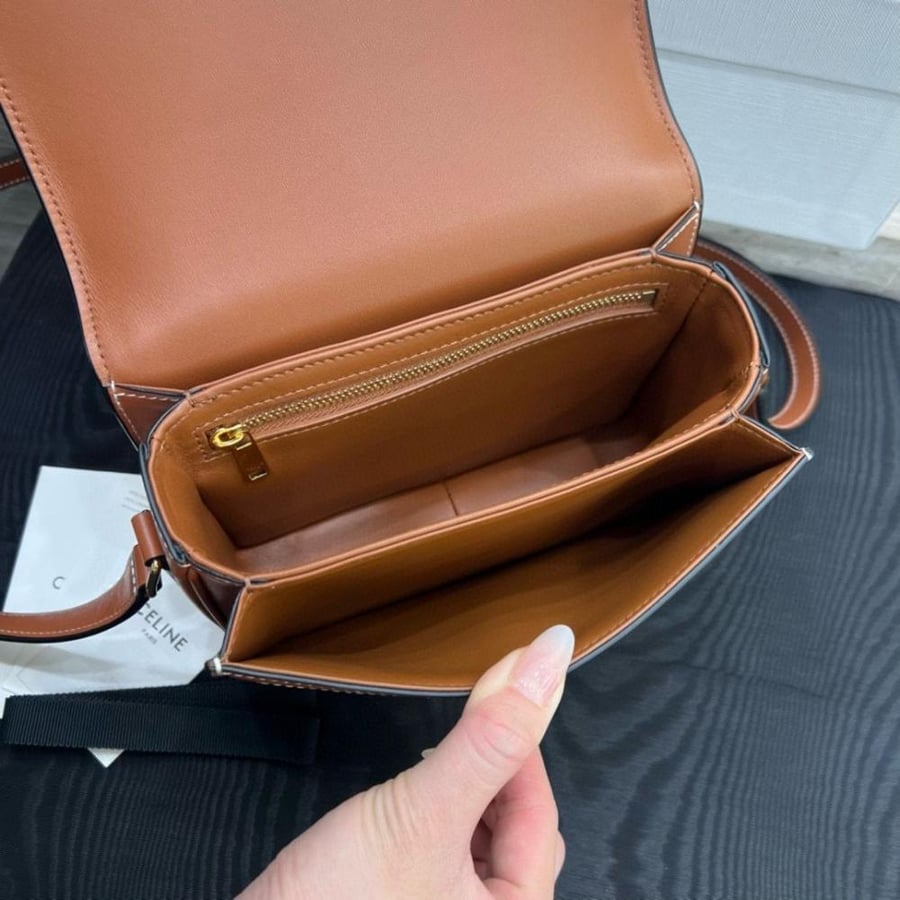 Celine size 18.5cm