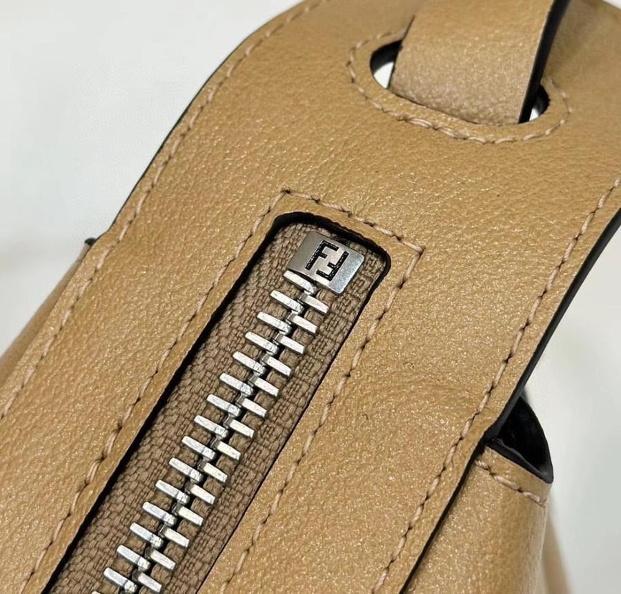 Fendi Simply Mini 22cm