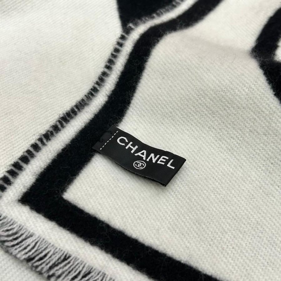 Chanel scarf 195x65cm