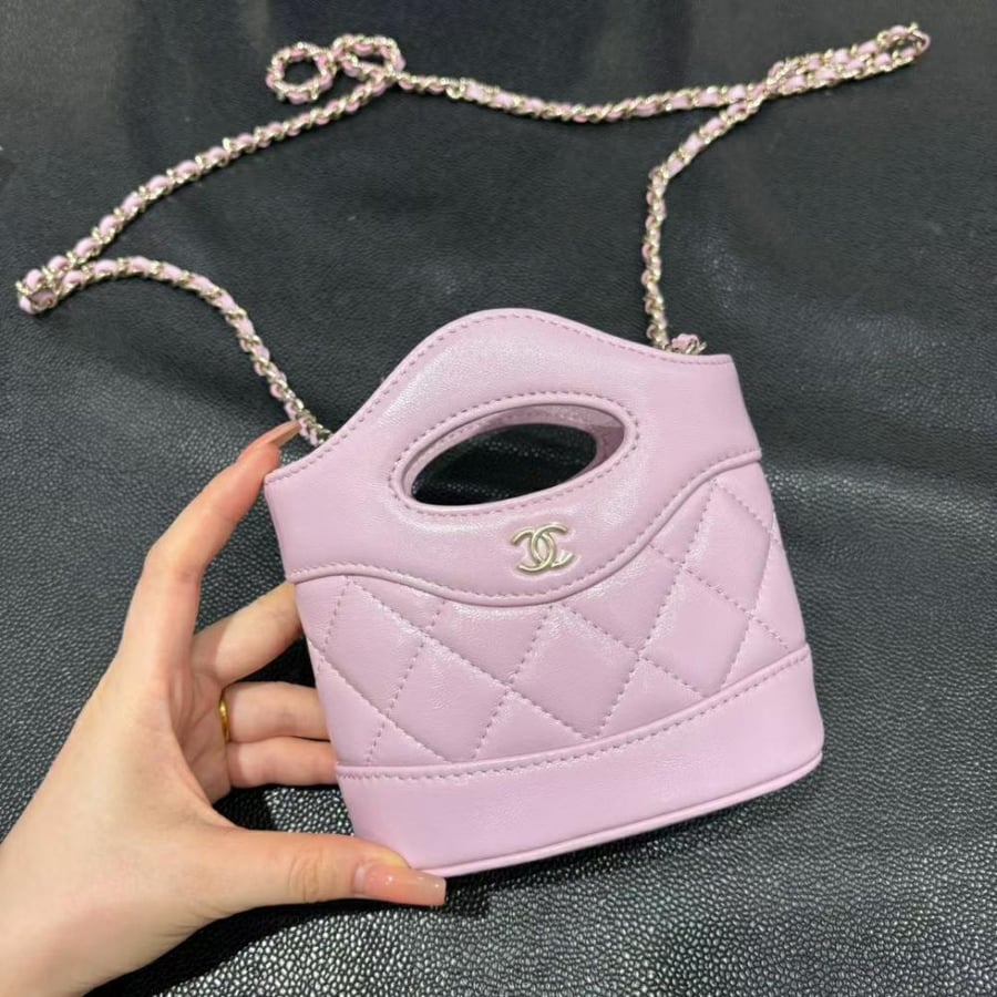 Chanel size 13cm