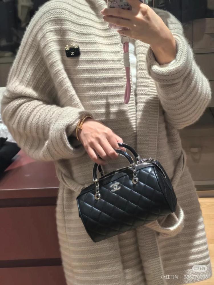 Chanel size 18cm