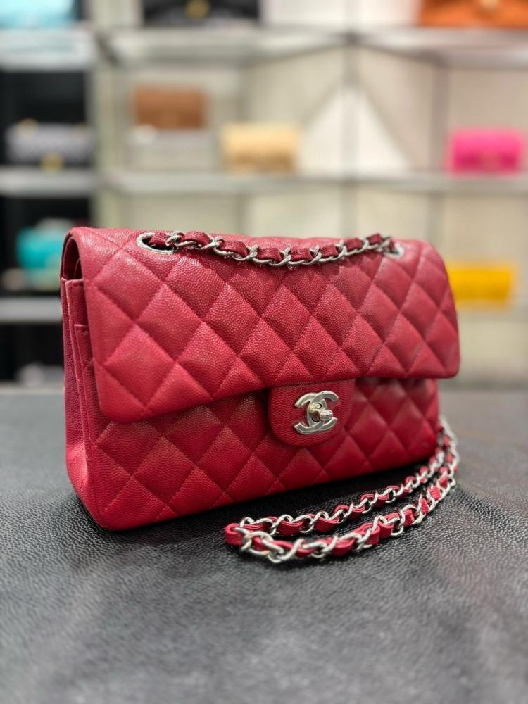 Chanel Classic size 23cm