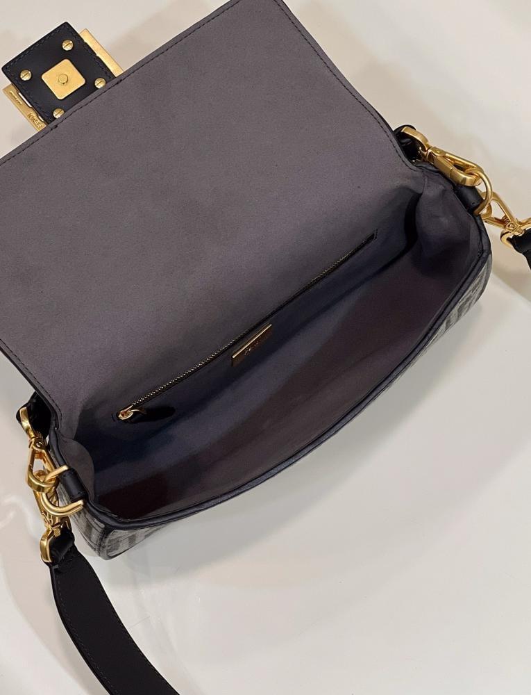 Fendi remaining 27cm