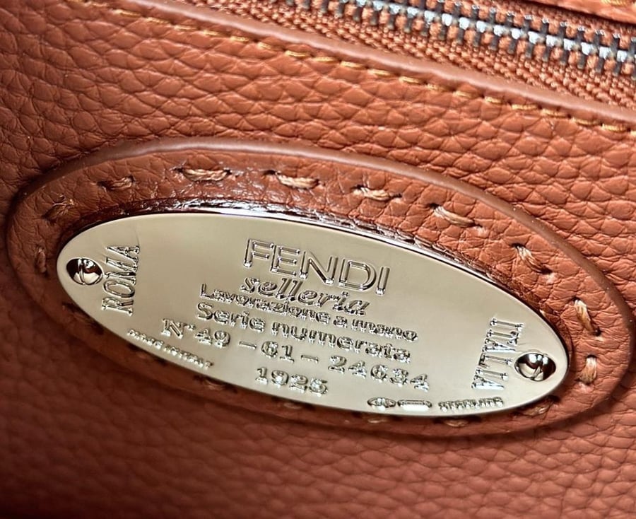 Fendi Peekaboo 23cm