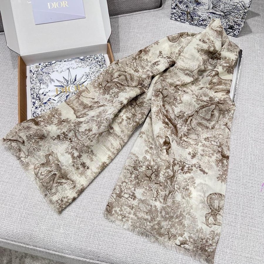 Dior scarf 180x140cm