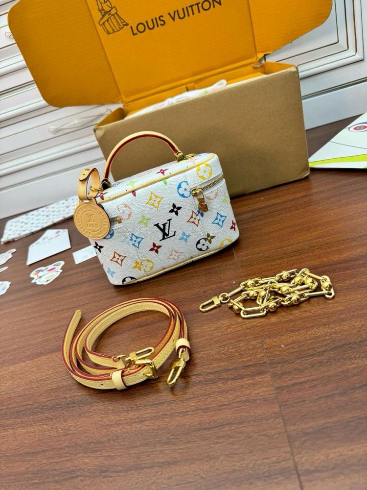 Loewe Vanity Chain