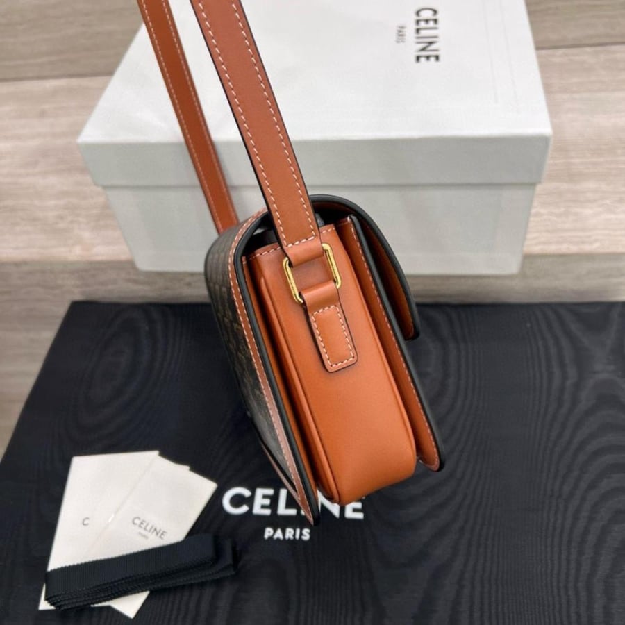 Celine size 18.5cm