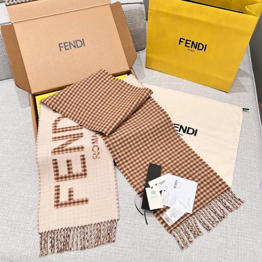 Fendi scarf 180x30cm