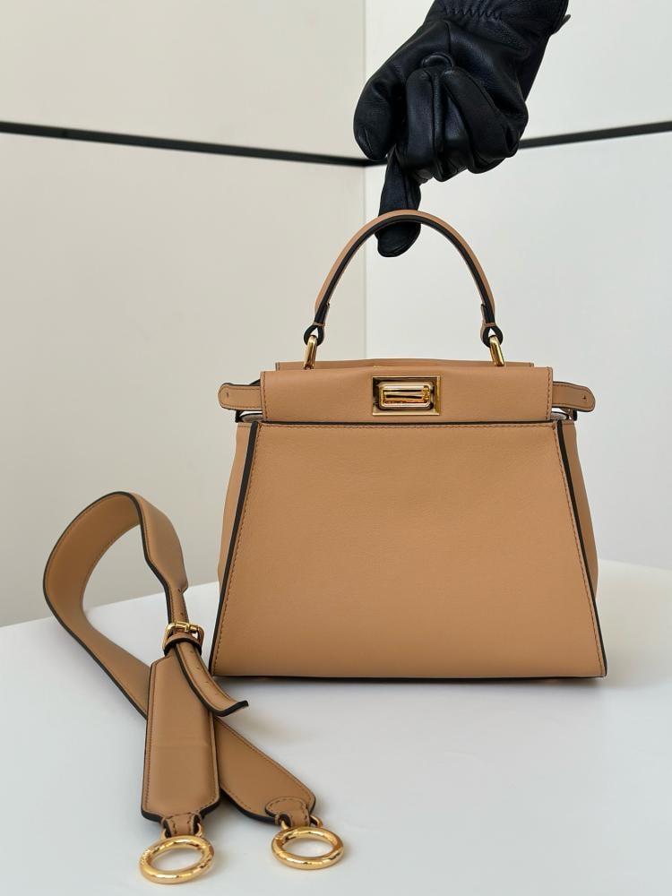 Fendi Peekaboo 23cm