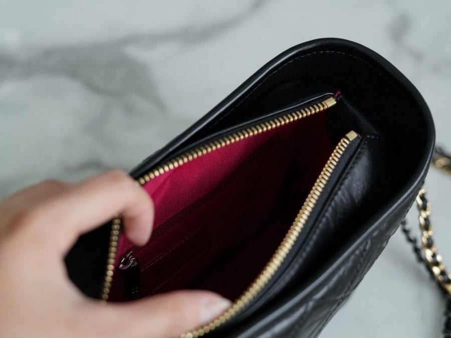 Chanel Le Petit Couleur 20cm