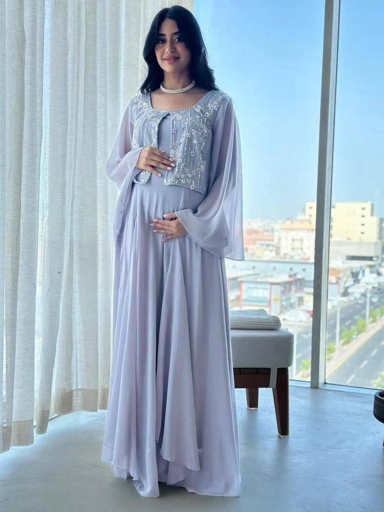 Elegant maternity dress