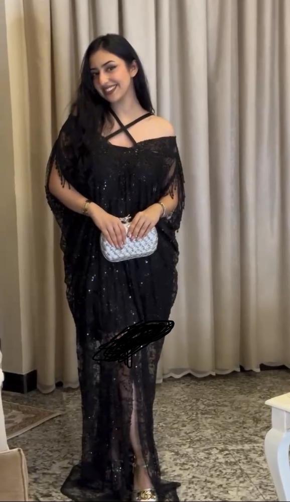 فستان اسود راقي