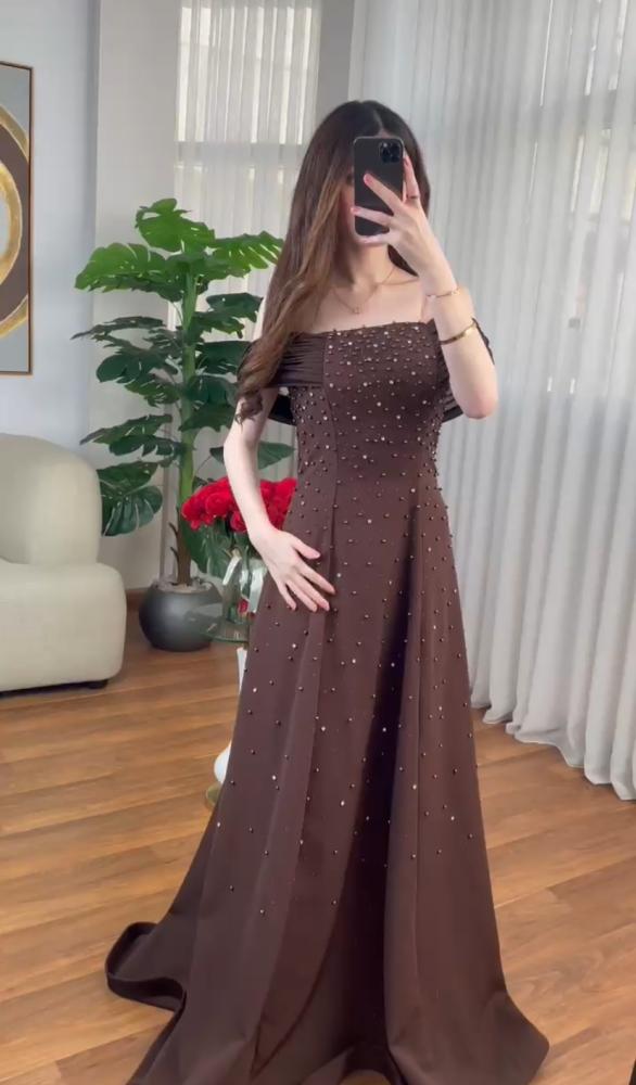 فساتين باربي تطريز يدوي