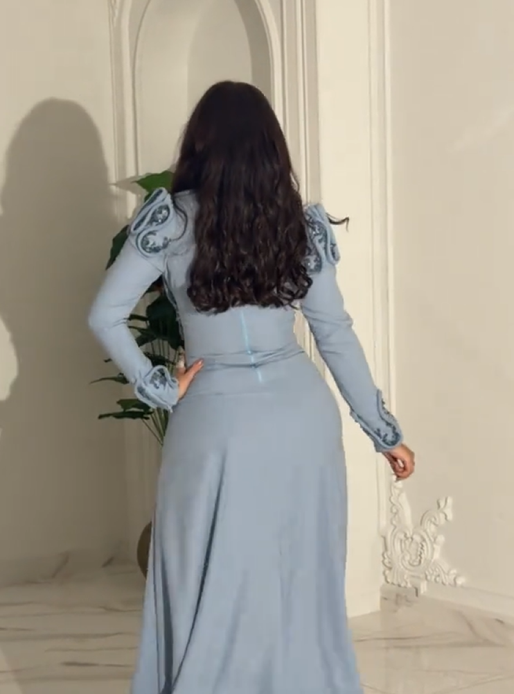 فستان سماوي انيق